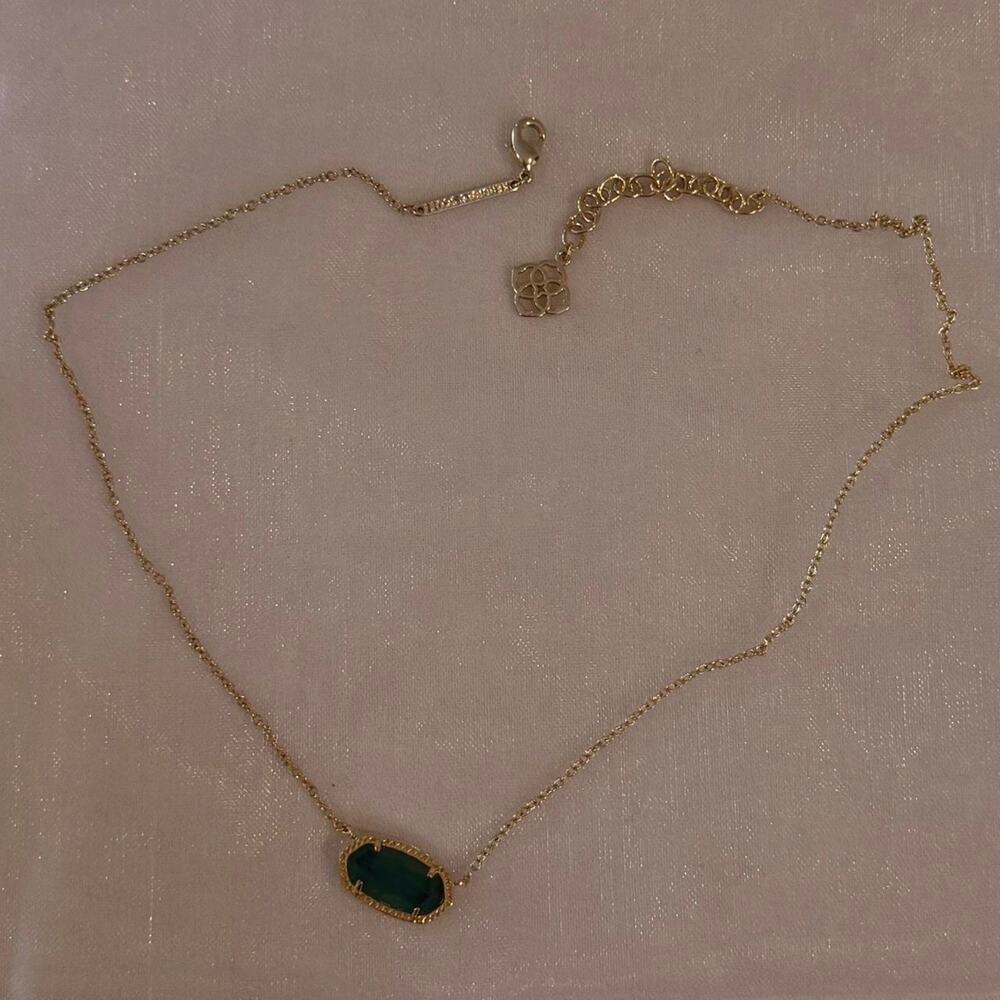Kendra scott pendent emerald green